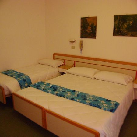 Hotel Villa Del Sole Rimini Eksteriør bilde